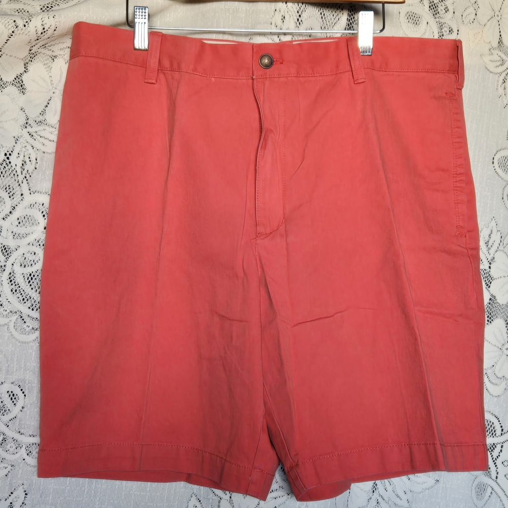 Izod - Men's Red Flat Front Shorts - (38)